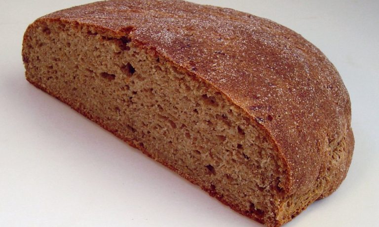 Cómo hacer pan casero sin amasar: receta y trucos